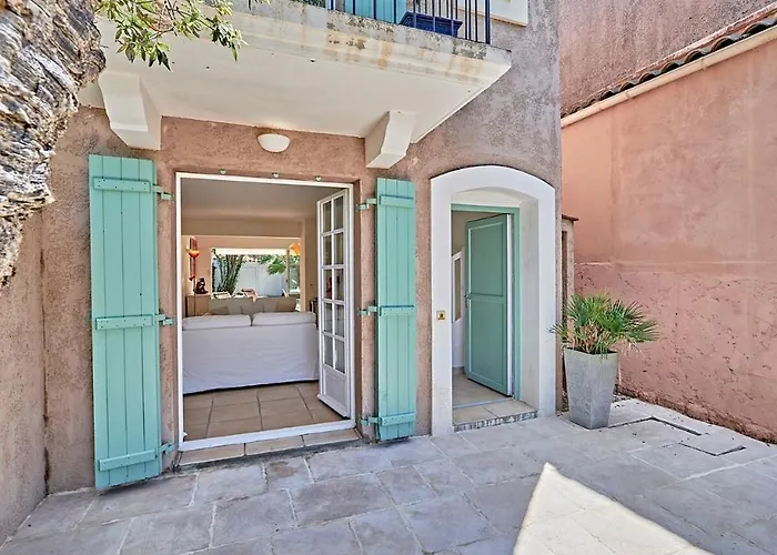 Nouveau-maison Yuccas * Сен-Тропе