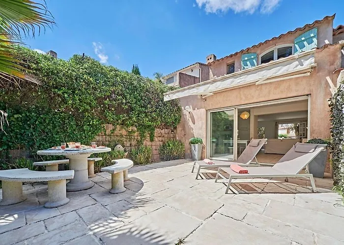 Nouveau-maison Yuccas Сен-Тропе